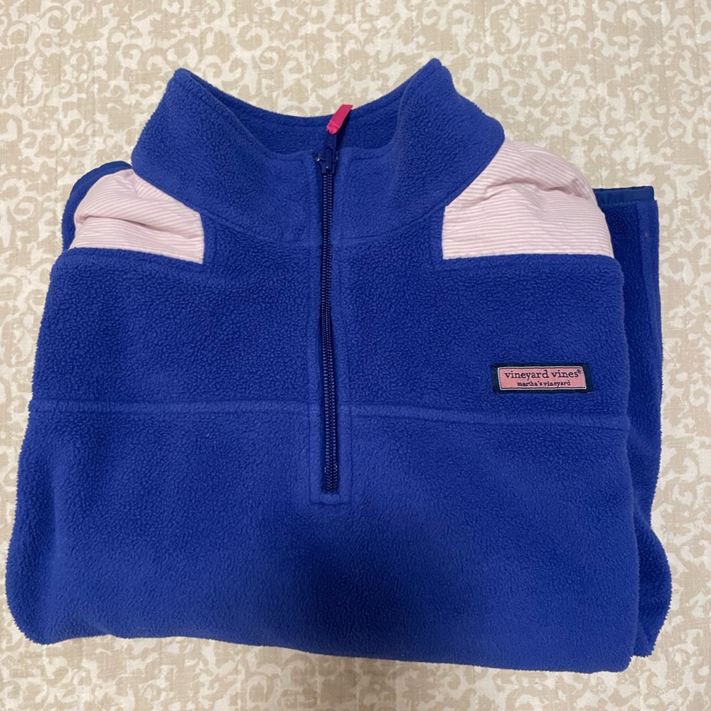 Vineyard Vines Top